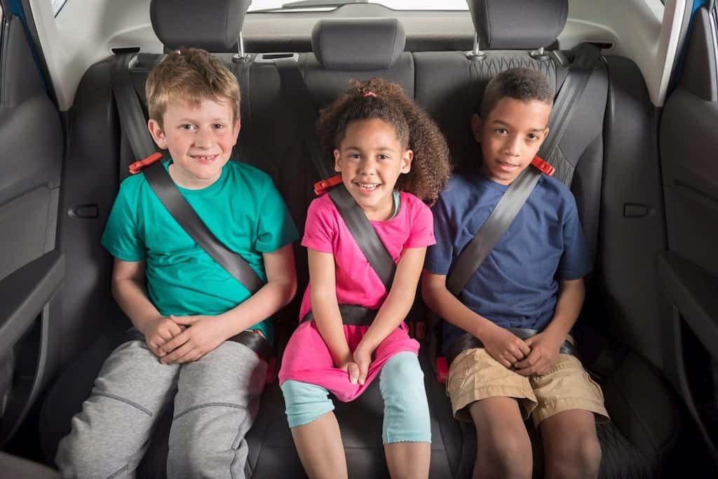 kids in car using mifold booster seats