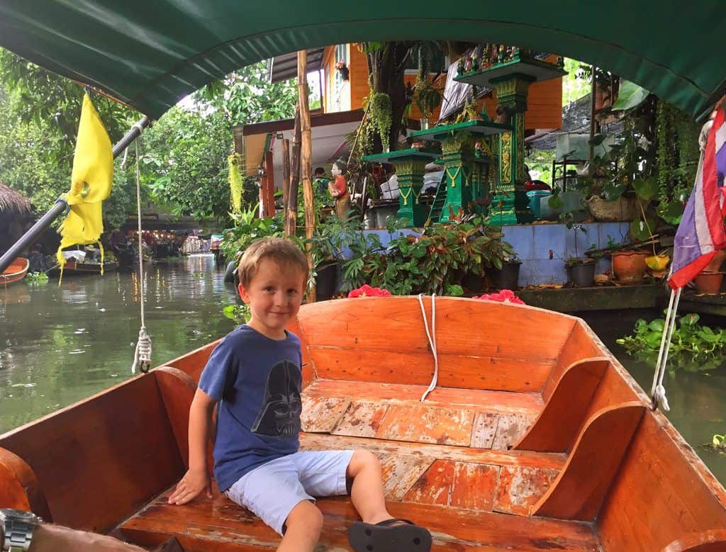 Boat tour weekend floating market bangkok