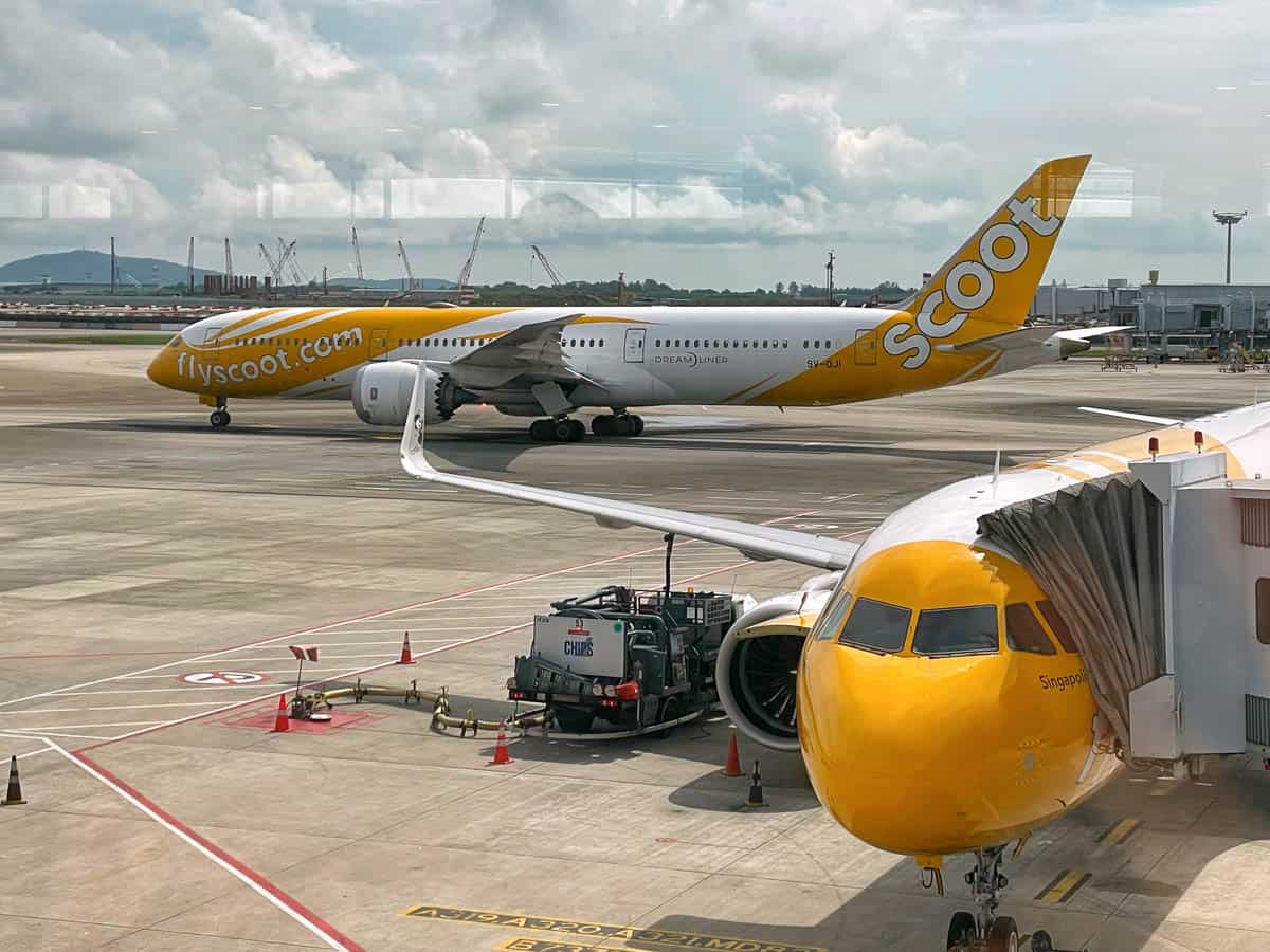 Scoot planes at airport