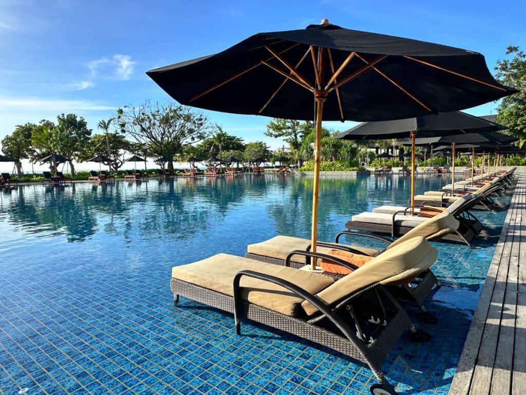 Meru Sanur main pool.